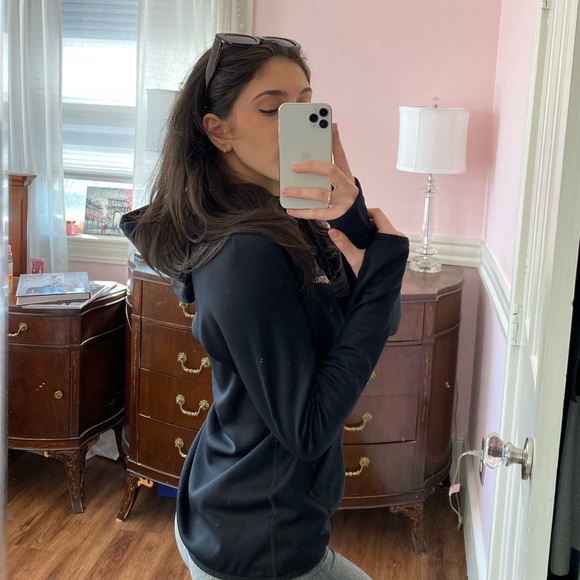 Nike Sweatshirt - Picture 4 of 6